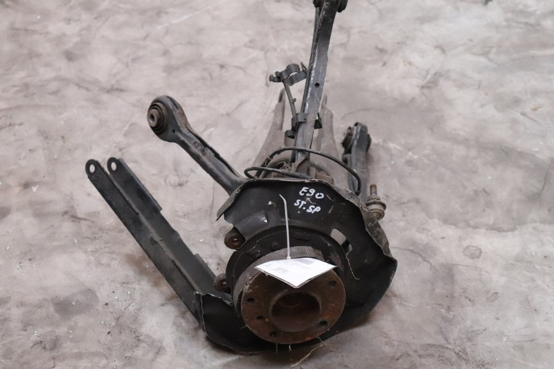FUZETA + BASCULA STANGA SPATA BMW SERIA 3 E90 DIN 2010, ORIGINALE