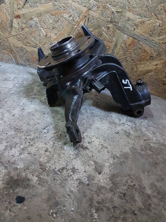 Fuzeta cu rulment stanga fata 1k0407255t vw golf V