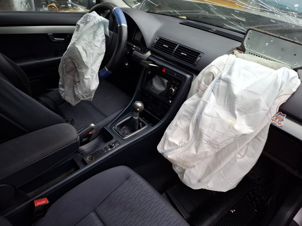 Fuzeta dreapta fata 2.0 tdi BLB Audi A4 