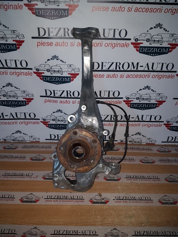 Fuzeta dreapta fata 8K0407258AA audi a5 8t 1.8 tfsi cjeb 170 cai