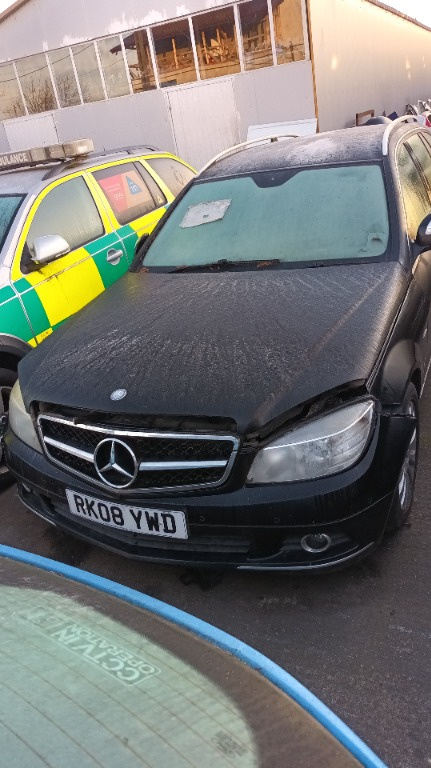 Fuzeta dreapta fata mercedes c-class w204 2.2 cdi 2008