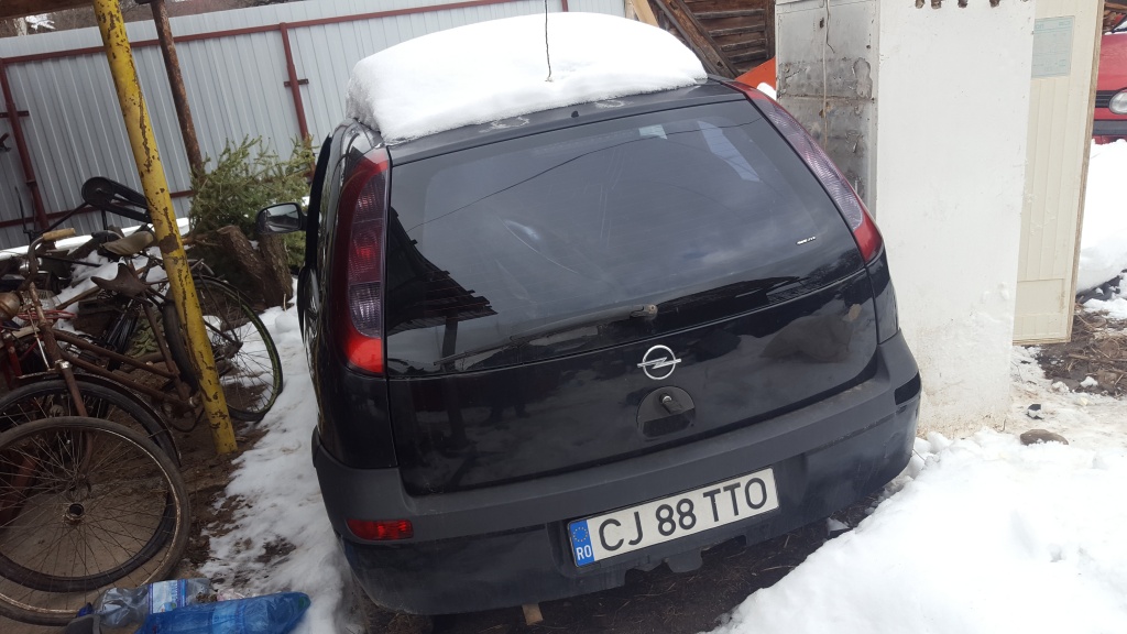 Fuzeta dreapta fata Opel Corsa C 2003 ha