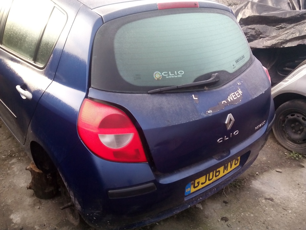 Fuzeta dreapta fata Renault Clio 2006 Ha