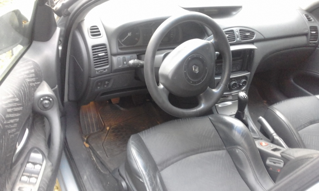 Fuzeta dreapta fata Renault Laguna 2001 