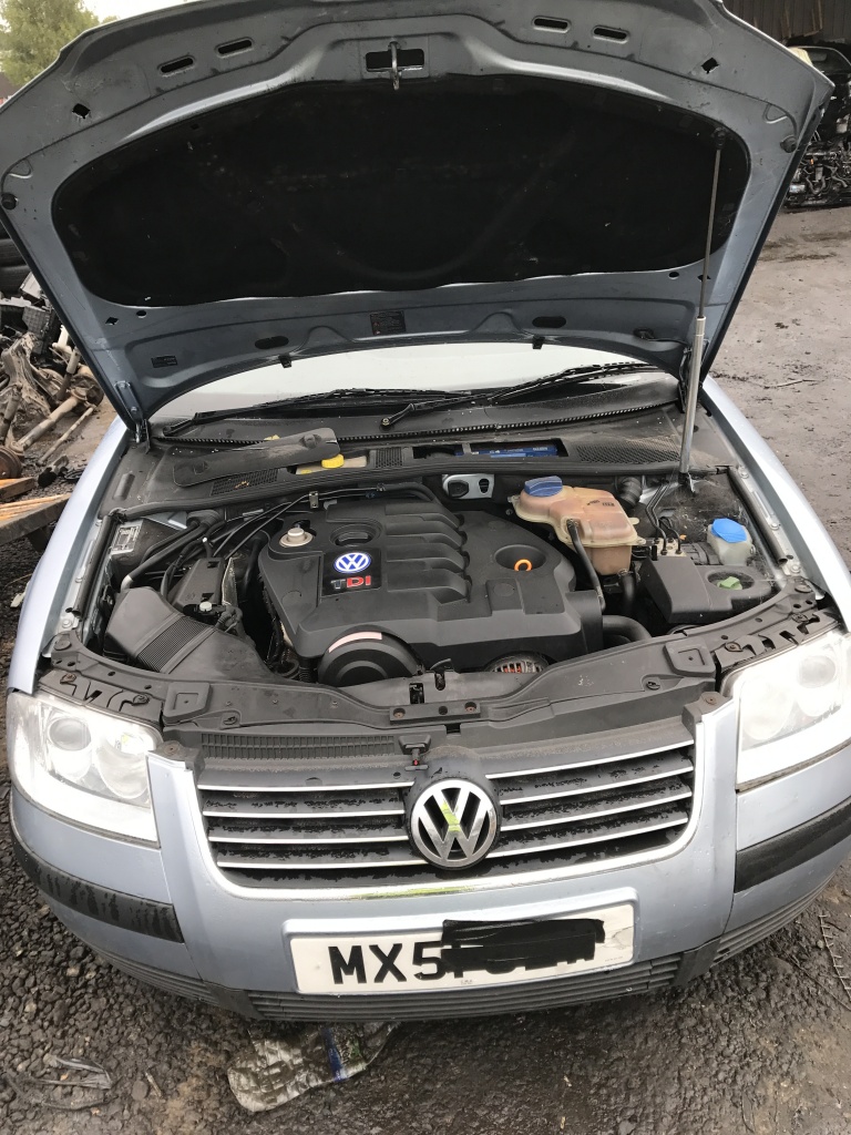 Fuzeta dreapta fata VW Passat B5 2002 Li
