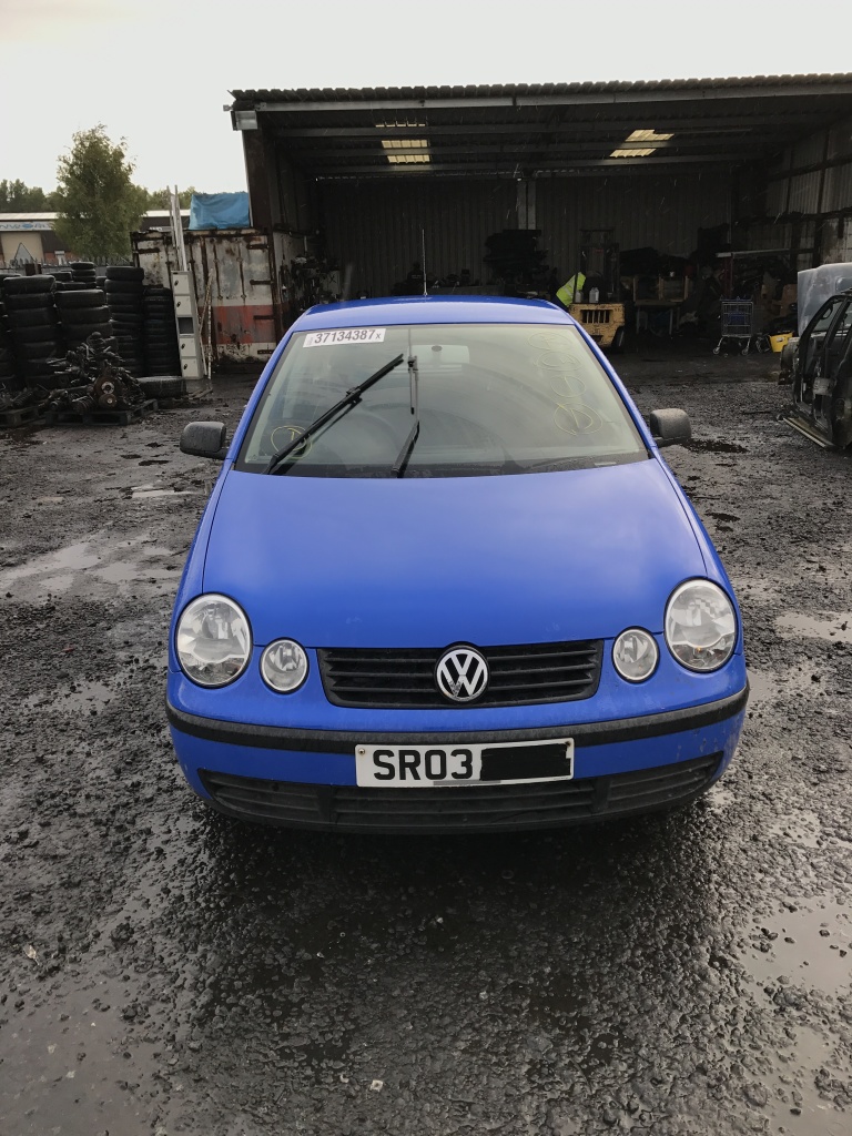 Fuzeta dreapta fata VW Polo 9N 2004 Hatchback 1.2 MPI