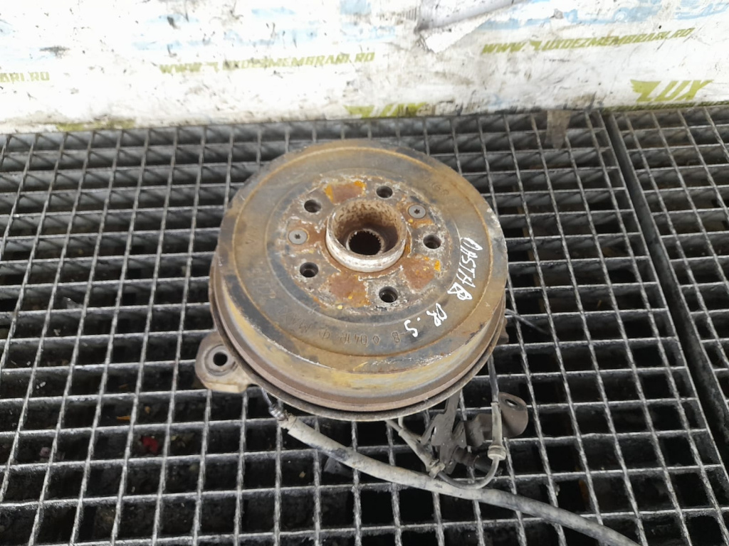 Fuzeta dreapta spate 1.5 DCI k9k858 Dacia Duster [