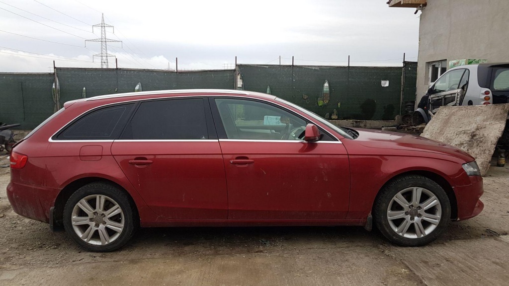 Fuzeta dreapta spate Audi A4 B8 2009 COM