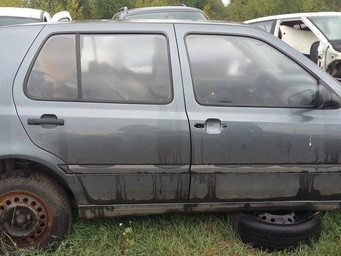 Fuzeta dreapta Volkswagen Golf 3 1.8 benzina 1995