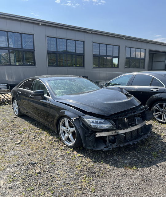 Fuzeta fata dreapta Mercedes-Benz CLS-Class C218/X218 [2011 - 2014] Sedan 4-usi CLS 350 BlueTEC 7G-Tronic plus 4MATIC (252 hp)