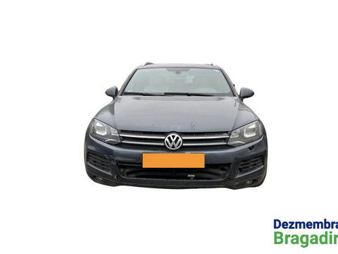 Fuzeta fata dreapta Volkswagen VW Touareg generatia 2 7P [2010 - 2014] Crossover 3.0 TDI Tiptronic 4Motion (245 hp) Cod motor: CRC Cod cutie: NAC Cod culoare: LG7W