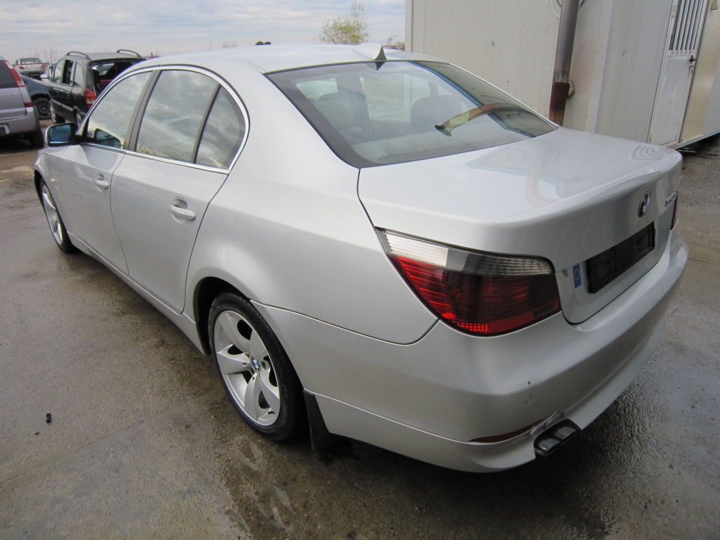 Fuzeta spate stanga BMW 530 E60 an 2002 - 2005