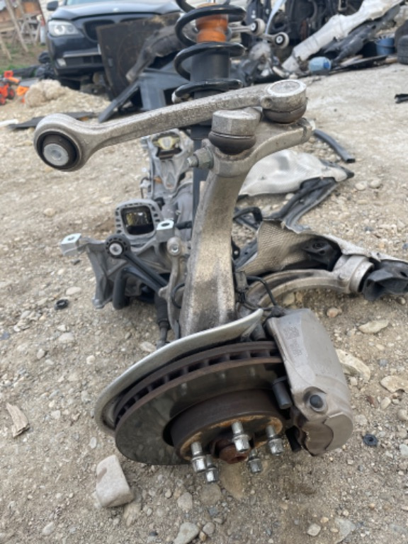 Fuzeta stânga fata audi a4 a5 b9 2016-2023 8w0 407 241 F