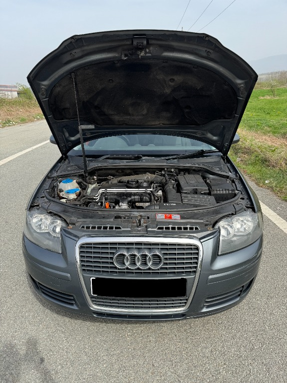 Fuzeta stanga 1k0407255aa Audi A3 8P Facelift din 2008