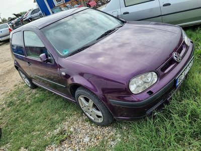 Fuzeta stanga dreapta fata 1.6 16v Vw Golf 4 Seat 