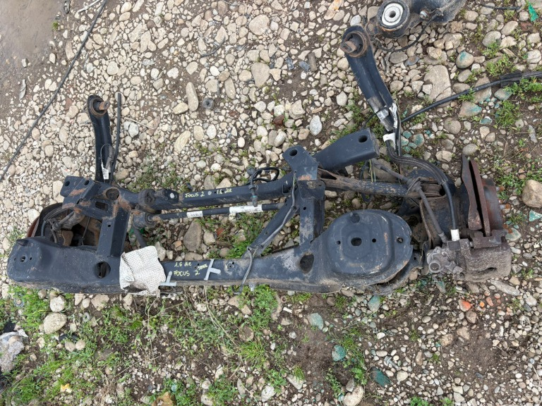 FUZETA STANGA-DREAPTA SPATE FORD FOCUS 2 AN 2008 1.6 DIESEL