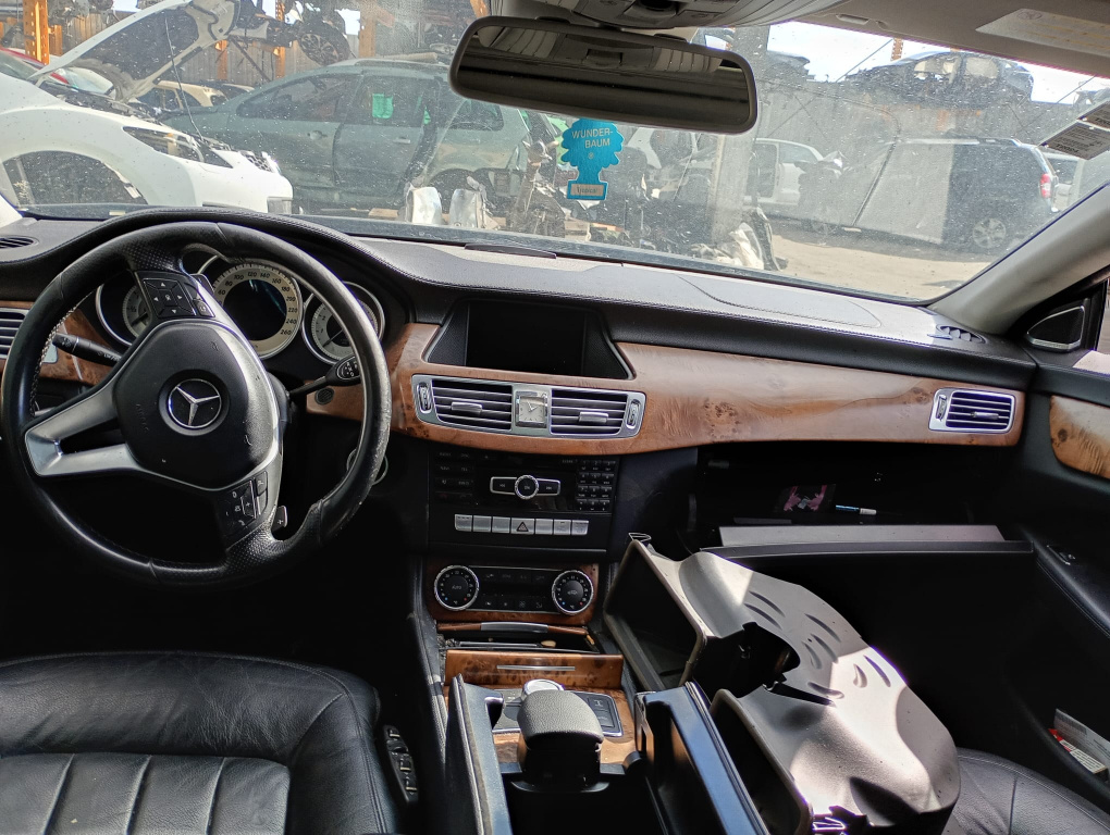 Fuzeta stanga fata 3.0 cdi om642854 Merc