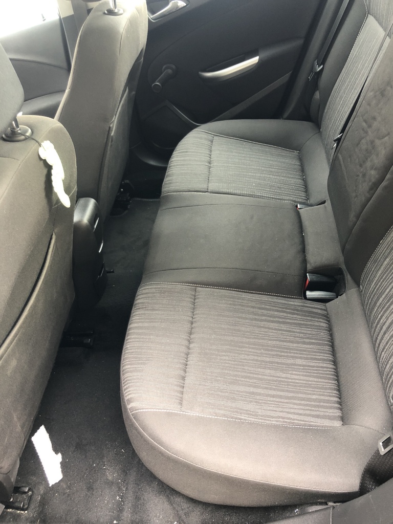Fuzeta stanga fata Opel Astra J 2010 Hat