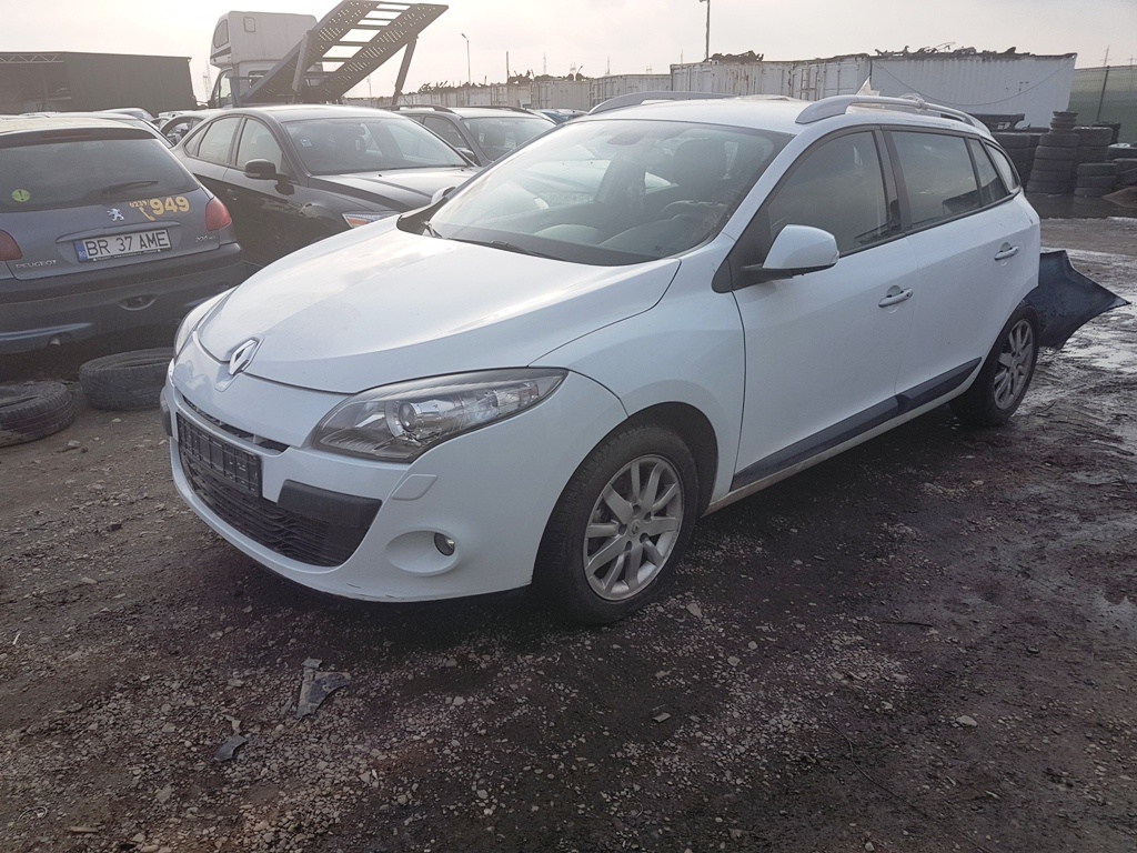 Fuzeta stanga fata - Renault Megane 3 - 2011 - 1.5 dci