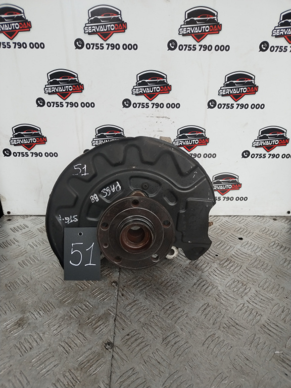 Fuzeta stanga fata Volkswagen Passat B8 (2014-2019