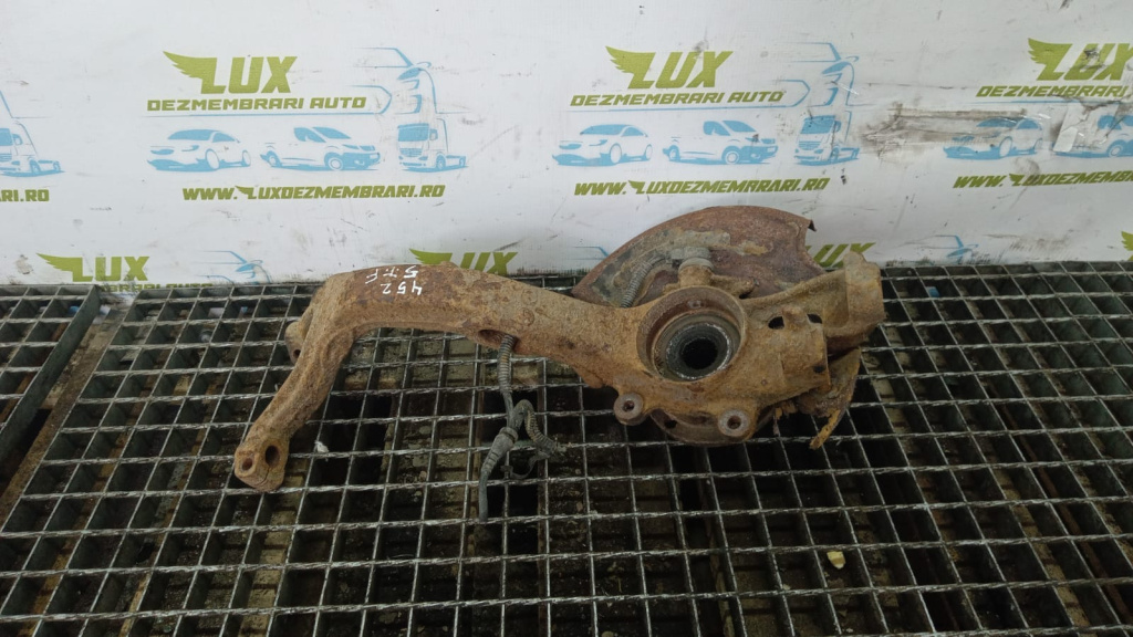 Fuzeta stanga fata Volkswagen VW Passat B5.5 [facelift] [2000 - 2005] 1.9 tdi AWX