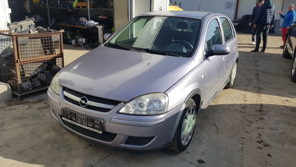 Fuzeta stanga Opel Corsa C 1.2 TWINPORT 59 KW 80 CP Z12XEP 2005
