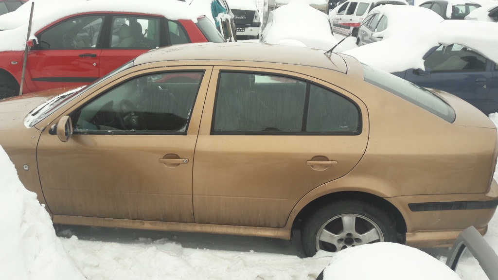 Fuzeta stanga Skoda Octavia 1.6 SR 74 KW 101 CP AK