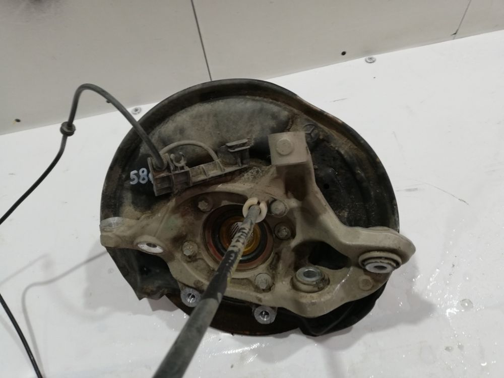 Fuzeta stanga spate Mercedes C Class W20