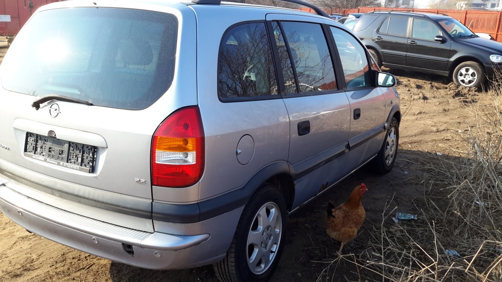 Fuzeta stanga spate Opel Zafira 2002 hat