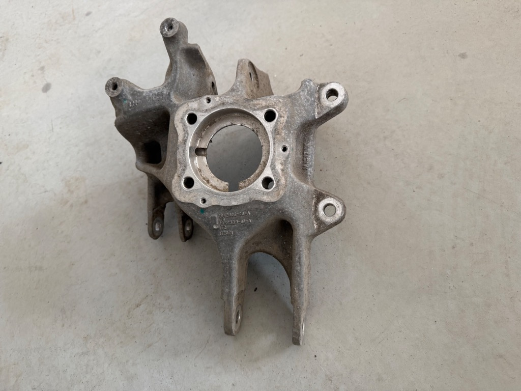 Fuzeta stanga spate Tesla model X/S 1042