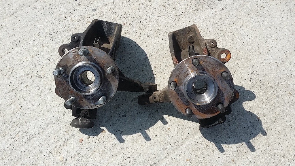 Fuzete fata cu rulment si senzori ABS Ford Focus C-Max 1.6 TDCI
