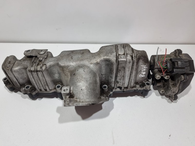 Galerie admisie cu clapete si motoras Audi A5 (200