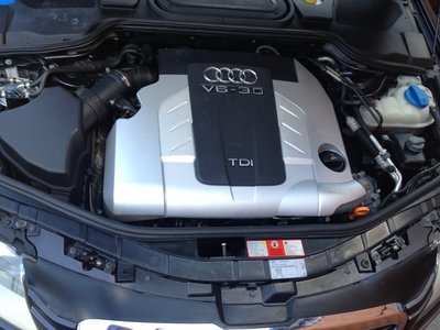 Galerie admisie dreapta stanga Audi A8 3.0 diesel 