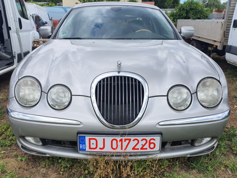 Galerie admisie Jaguar S-Type 2000 Sedan 4.0 i