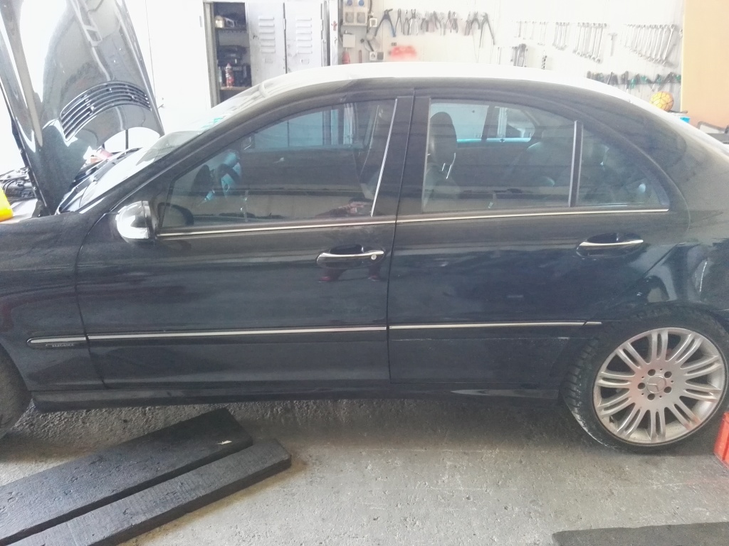 Galerie admisie Mercedes C-CLASS W203 20