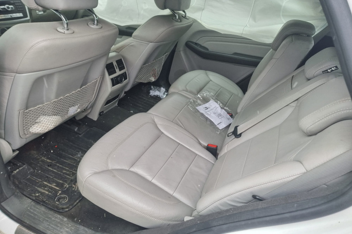 Galerie admisie Mercedes M-Class W166 20