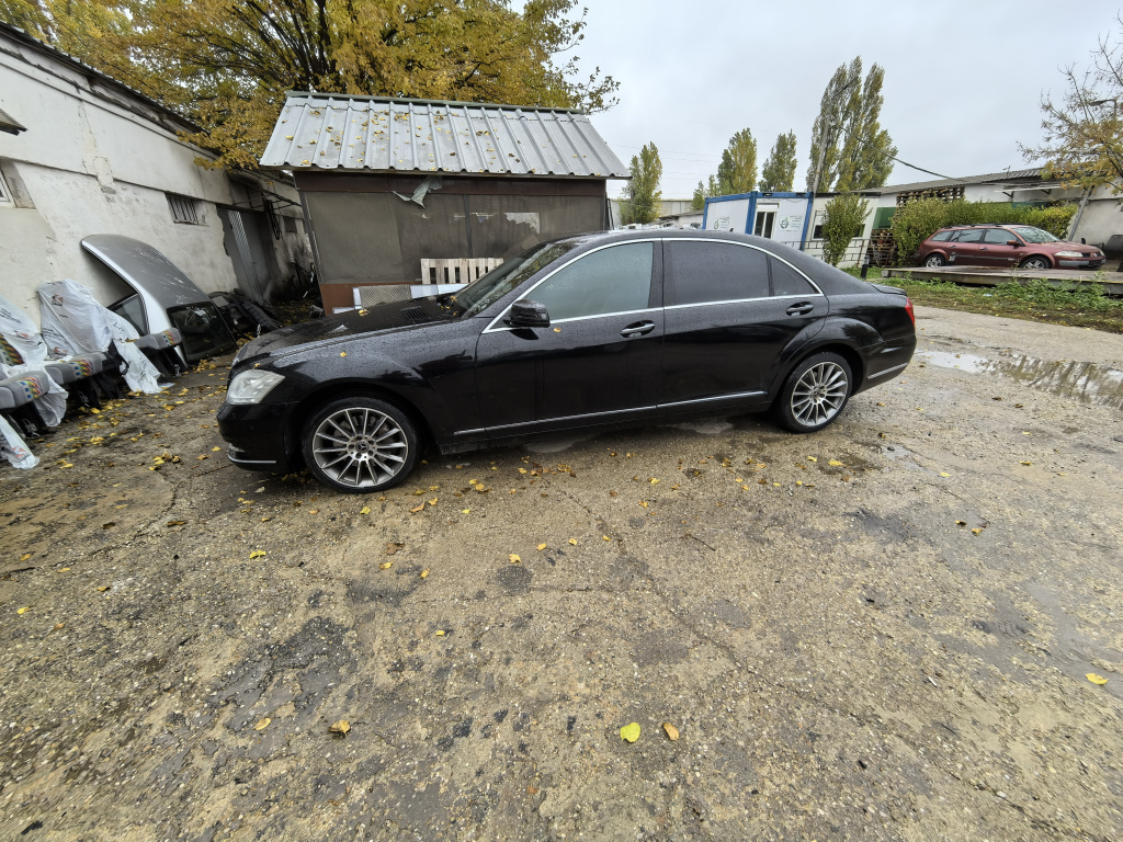 Galerie admisie Mercedes S-Class W221 20