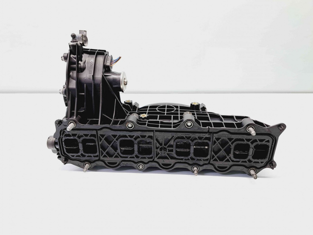 Galerie admisie Mercedes Vito Autobus (W639) [Fabr 2003-2014] A6510900037 2.2 CDI 651940 100KW / 136CP 2.2 CDI 651940 100KW / 136CP