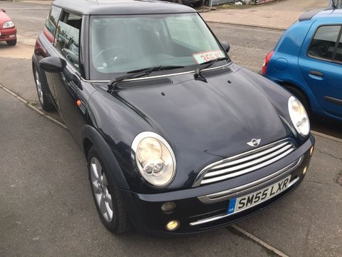 Galerie admisie Mini Cooper 2005 Hatchback. 1,6.