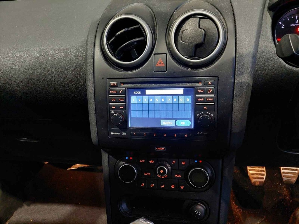 Galerie admisie Nissan Qashqai 2011 SUV 
