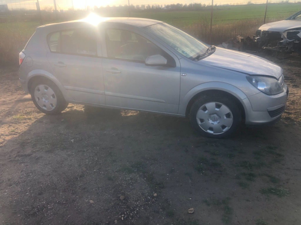 Galerie admisie Opel Astra H 2005 Hatchb