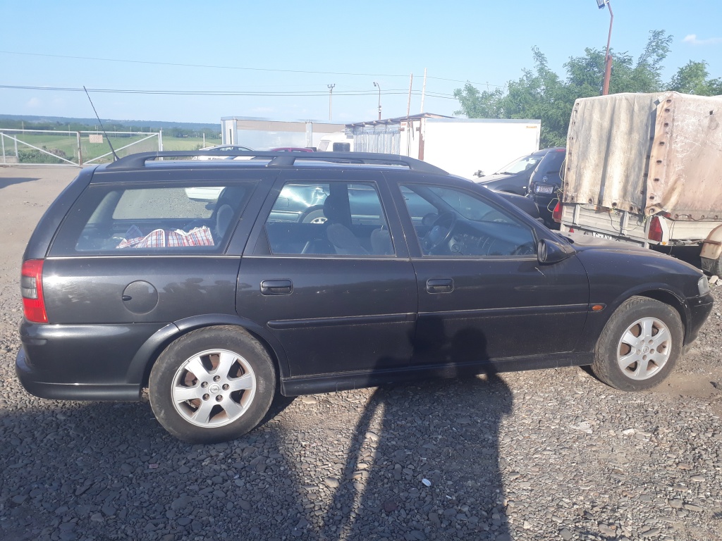 Galerie admisie Opel Vectra B 2001 breac