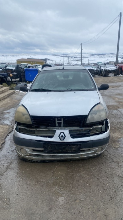 Galerie admisie Renault Clio 2003 limuzina 1,4 ben