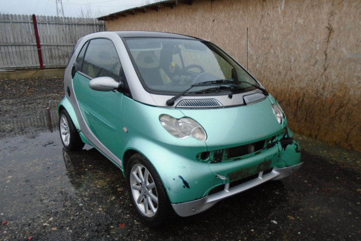 Galerie admisie Smart Fortwo prima generatie [1998 - 2002] Hatchback 0.8 AMT CDi (41 hp)