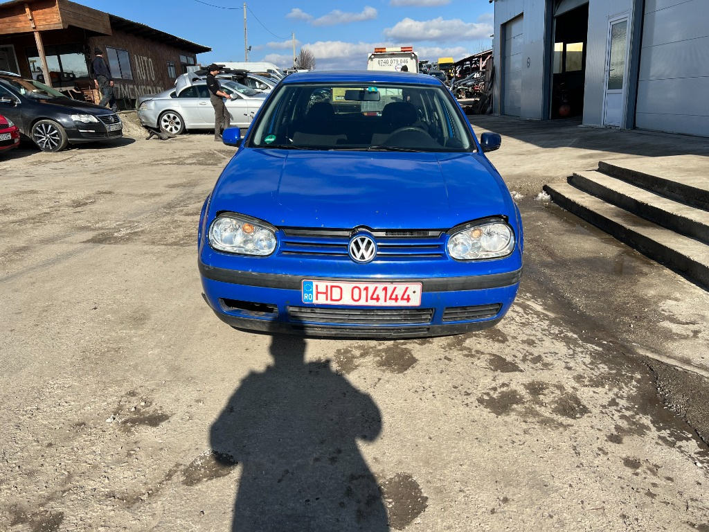 Galerie admisie Volkswagen Golf 4 1999 hatchback 1,6 benzina