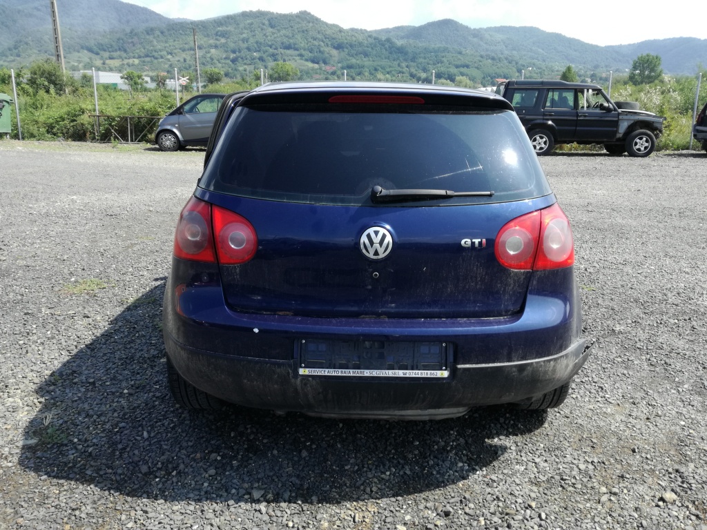 Galerie admisie Volkswagen Golf 5 2004 H