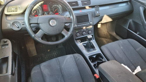 Galerie admisie Volkswagen Passat B6 200