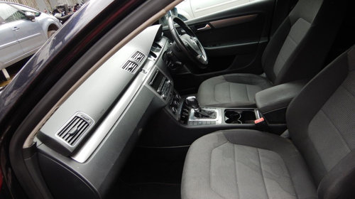 Galerie admisie Volkswagen Passat B7 201