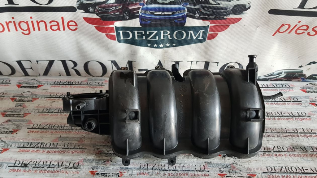 Galerie admisie VW Golf IV 1.6i 105 cai motor AZD cod piesa : 036129711DE