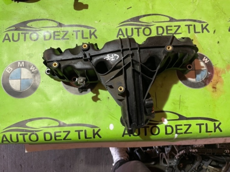 Galerie admisie Vw Passat B7 2.0 TDI cod: 03L129711AM model 2012